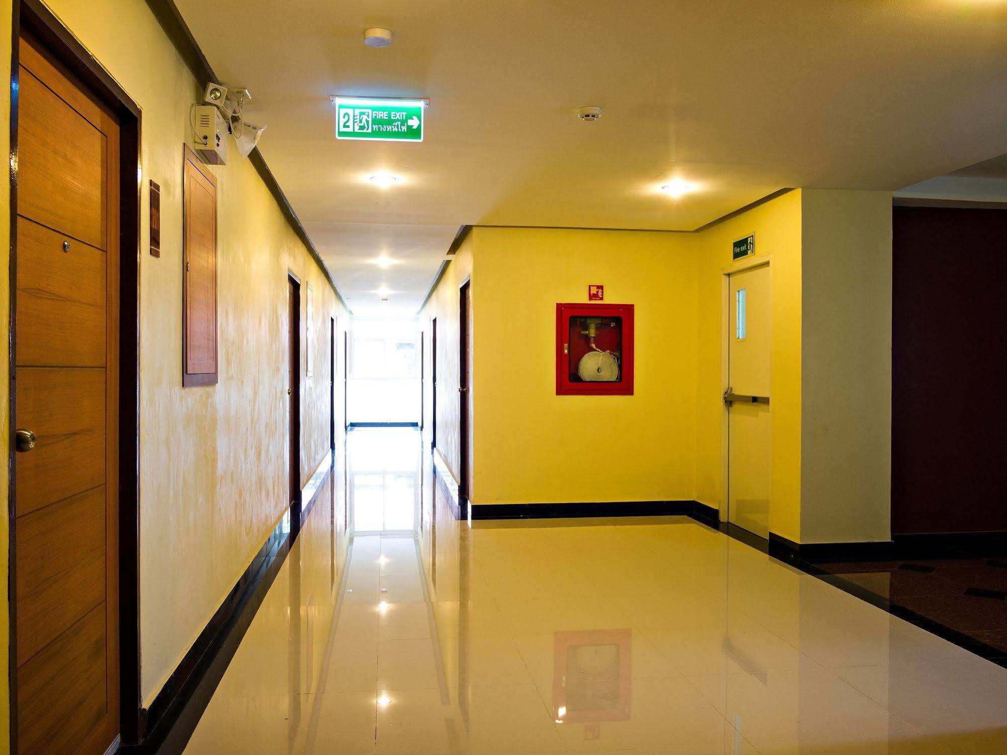 Nrv Place Apart Hotel 방콕 외부 사진